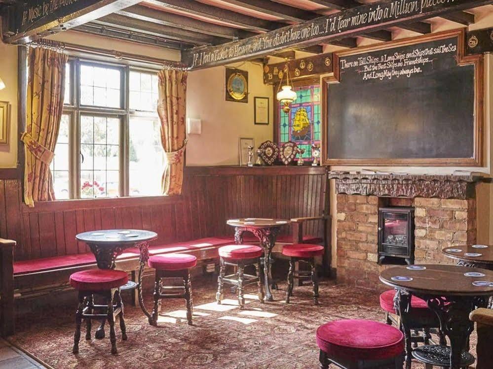 The Old Ship Inn Lowdham Экстерьер фото