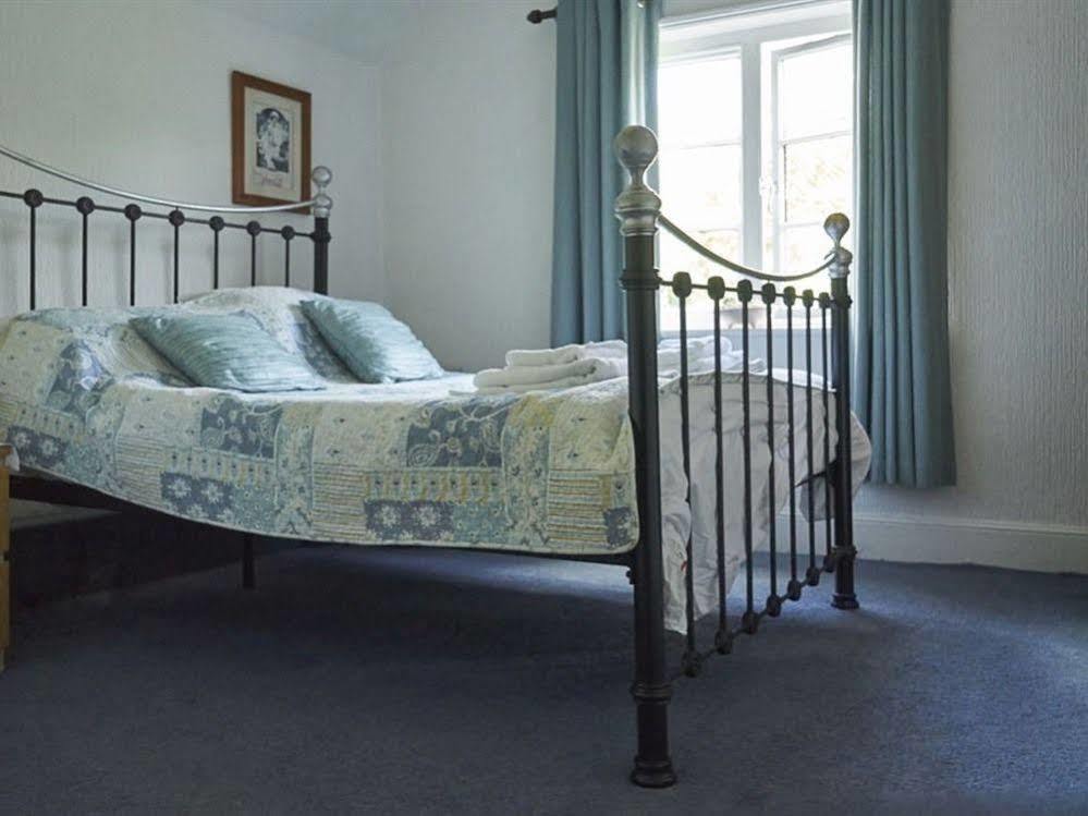 The Old Ship Inn Lowdham Экстерьер фото