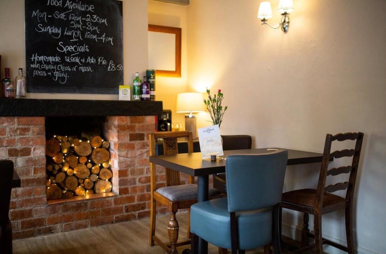 The Old Ship Inn Lowdham Экстерьер фото